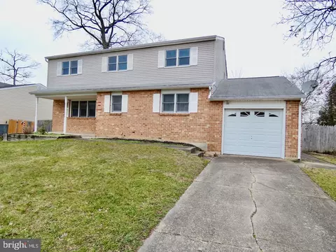 127 Sonant Dr, Newark, DE 19713