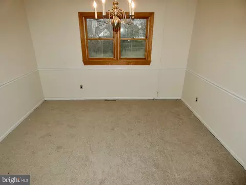 127 Sonant Dr, Newark, DE 19713 photo 11