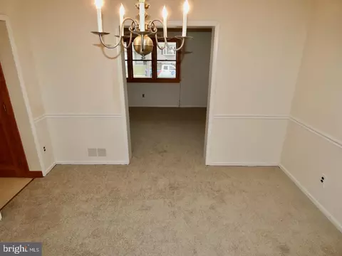 127 Sonant Dr, Newark, DE 19713 photo 14