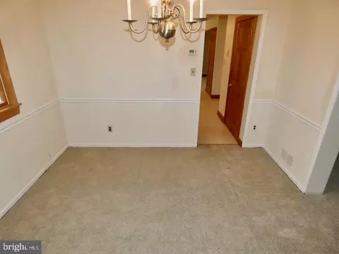 127 Sonant Dr, Newark, DE 19713 photo 16