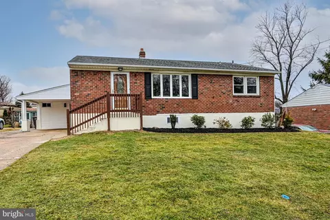 2605 Fairhope Rd, Wilmington, DE 19810