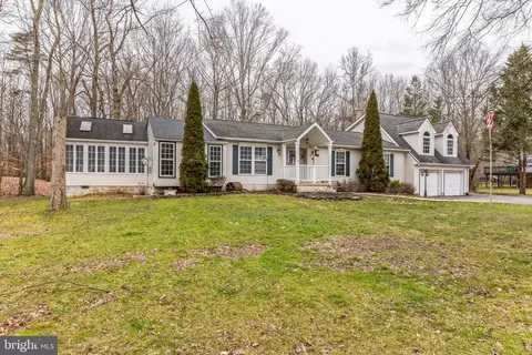 1857 Dixie Line Rd, Newark, DE 19702