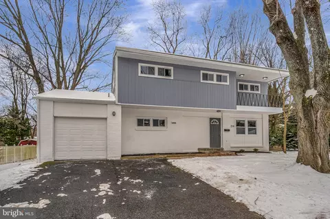 1318 Quincy Dr, Wilmington, DE 19803