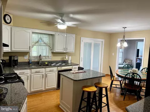 Kitchen - 9 Airdrie Dr, Bear, DE 19701 photo 1 of 2