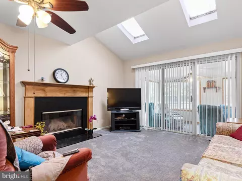Living - 9 Airdrie Dr, Bear, DE 19701 photo 5 of 6