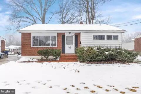 418 Roseanna Ave, Wilmington, DE 19803