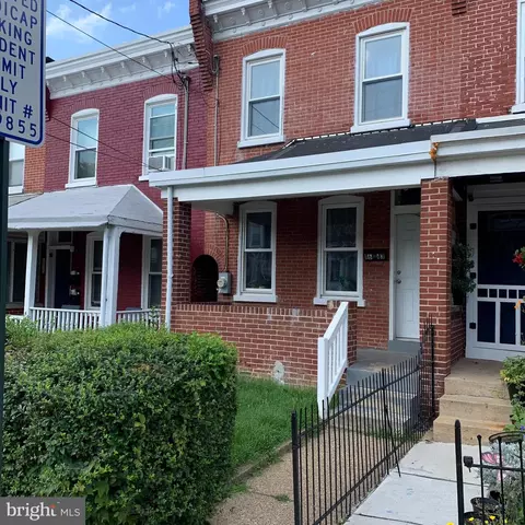 1613 Howland St, Wilmington, DE 19805