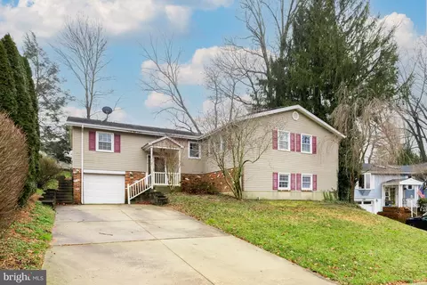 2751 Skylark Rd, Wilmington, DE 19808