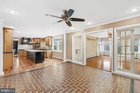 Kitchen - 16 Lauren Dr, Bear, DE 19701 photo 6 of 6