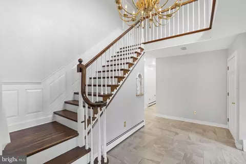 Entry Way - 16 Lauren Dr, Bear, DE 19701 photo 3 of 7