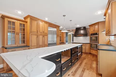 Kitchen - 16 Lauren Dr, Bear, DE 19701 photo 3 of 6