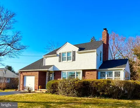 15 Dartmouth Rd, Wilmington, DE 19808