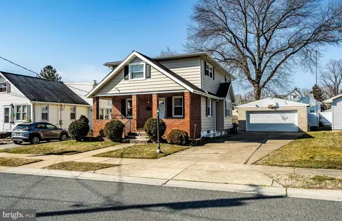 2 Glenside Ave, Wilmington, DE 19804