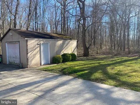 Exterior - 721 Dexter Corner Rd, Townsend, DE 19734 photo 4 of 7