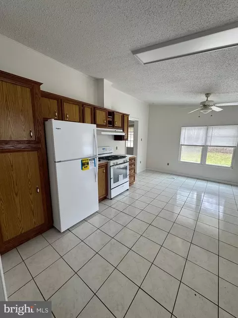 Kitchen - 721 Dexter Corner Rd, Townsend, DE 19734 photo 3 of 4
