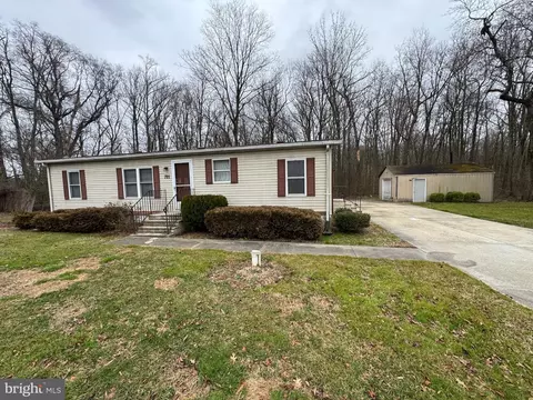 721 Dexter Corner Rd, Townsend, DE 19734
