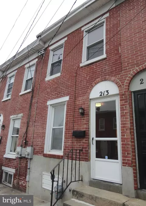 213 Delamore Pl, Wilmington, DE 19805