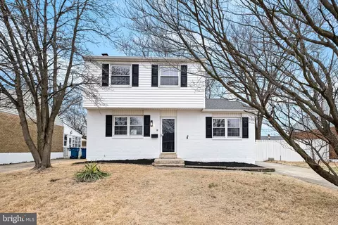 30 Raleigh Ct, New Castle, DE 19720