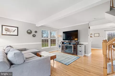 Living - 2 Printz Dr, Bear, DE 19701 photo 2 of 5