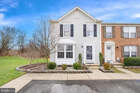 2 Printz Dr, Bear, DE 19701