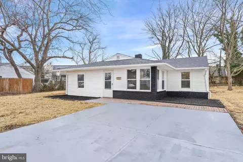 18 Montrose Dr, Newark, DE 19713