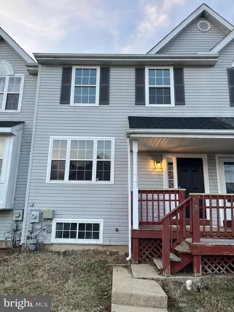 3 Foxton Dr, Newark, DE 19702