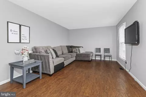 Living - 35 Sumac Ct, Newark, DE 19702 photo 1 of 6