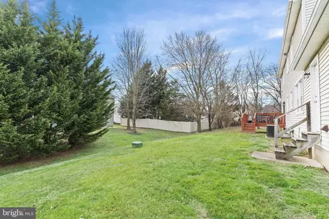Exterior - 35 Sumac Ct, Newark, DE 19702 photo 3 of 6