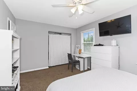 Bedroom - 35 Sumac Ct, Newark, DE 19702 photo 6 of 9