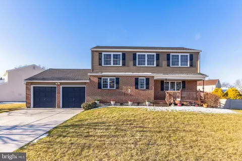 120 Estes Ct, Newark, DE 19702