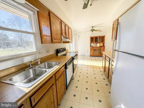 Kitchen - 4 Kipling Dr, Newark, DE 19702 photo 1 of 4