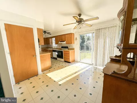 Kitchen - 4 Kipling Dr, Newark, DE 19702 photo 3 of 4