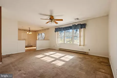 Living - 26 Queens Way, Newark, DE 19713 photo 1 of 1