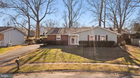 26 Queens Way, Newark, DE 19713