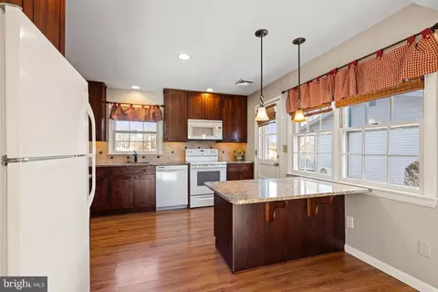 Kitchen - 26 Queens Way, Newark, DE 19713 photo 7 of 7