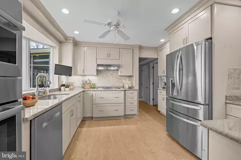 Kitchen - 817 Rock Ln, Newark, DE 19713 photo 1 of 3