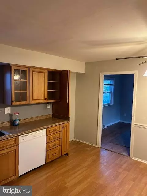 Kitchen - 16 Yew Rd, Newark, DE 19702 photo 1 of 2