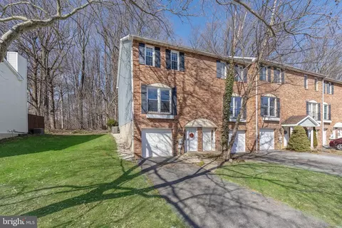 4779 Weatherhill Dr, Wilmington, DE 19808