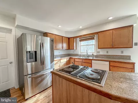 Kitchen - 4 Whitehaven Ct, Newark, DE 19711 photo 4 of 4