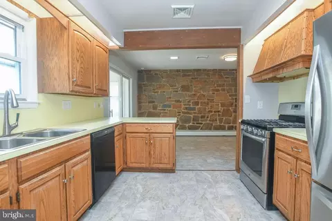 Kitchen - 11 Maple Ave, Newark, DE 19711 photo 1 of 12