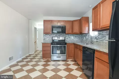 Kitchen - 11 Maple Ave, Newark, DE 19711 photo 11 of 12