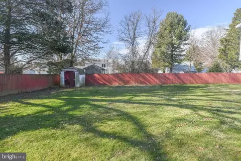 Exterior - 11 Maple Ave, Newark, DE 19711 photo 9 of 10