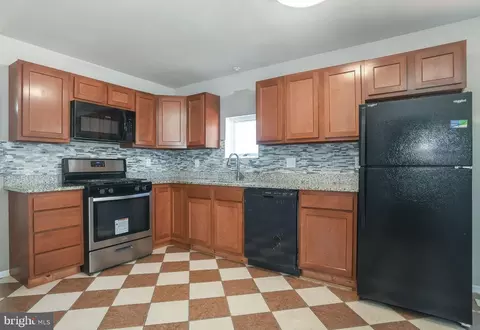 Kitchen - 11 Maple Ave, Newark, DE 19711 photo 9 of 12