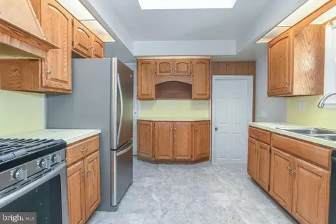 Kitchen - 11 Maple Ave, Newark, DE 19711 photo 3 of 12