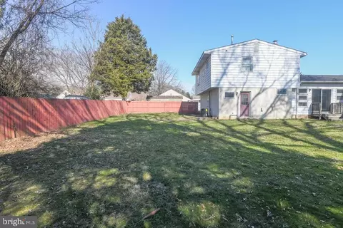 Exterior - 11 Maple Ave, Newark, DE 19711 photo 6 of 10