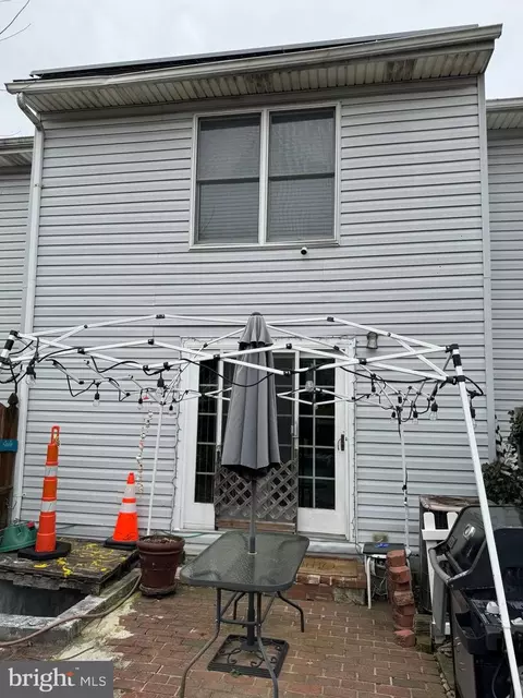 Exterior - 22 E Perpen Ct, Newark, DE 19702 photo 3 of 4