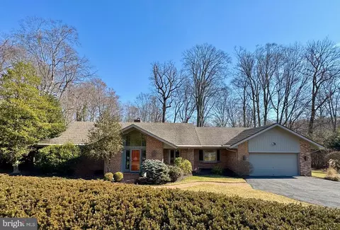 909 Barley Dr, Wilmington, DE 19807