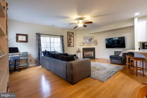 Living - 206 Camerton Ln, Townsend, DE 19734 photo 3 of 10
