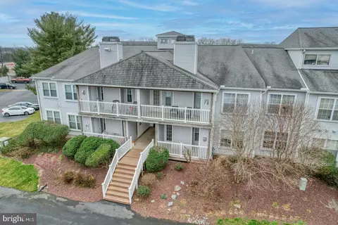 405 Waters Edge Dr #56, Newark, DE 19702