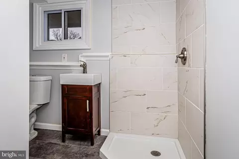 Bath - 23 Garrett Rd, Newark, DE 19713 photo 2 of 2